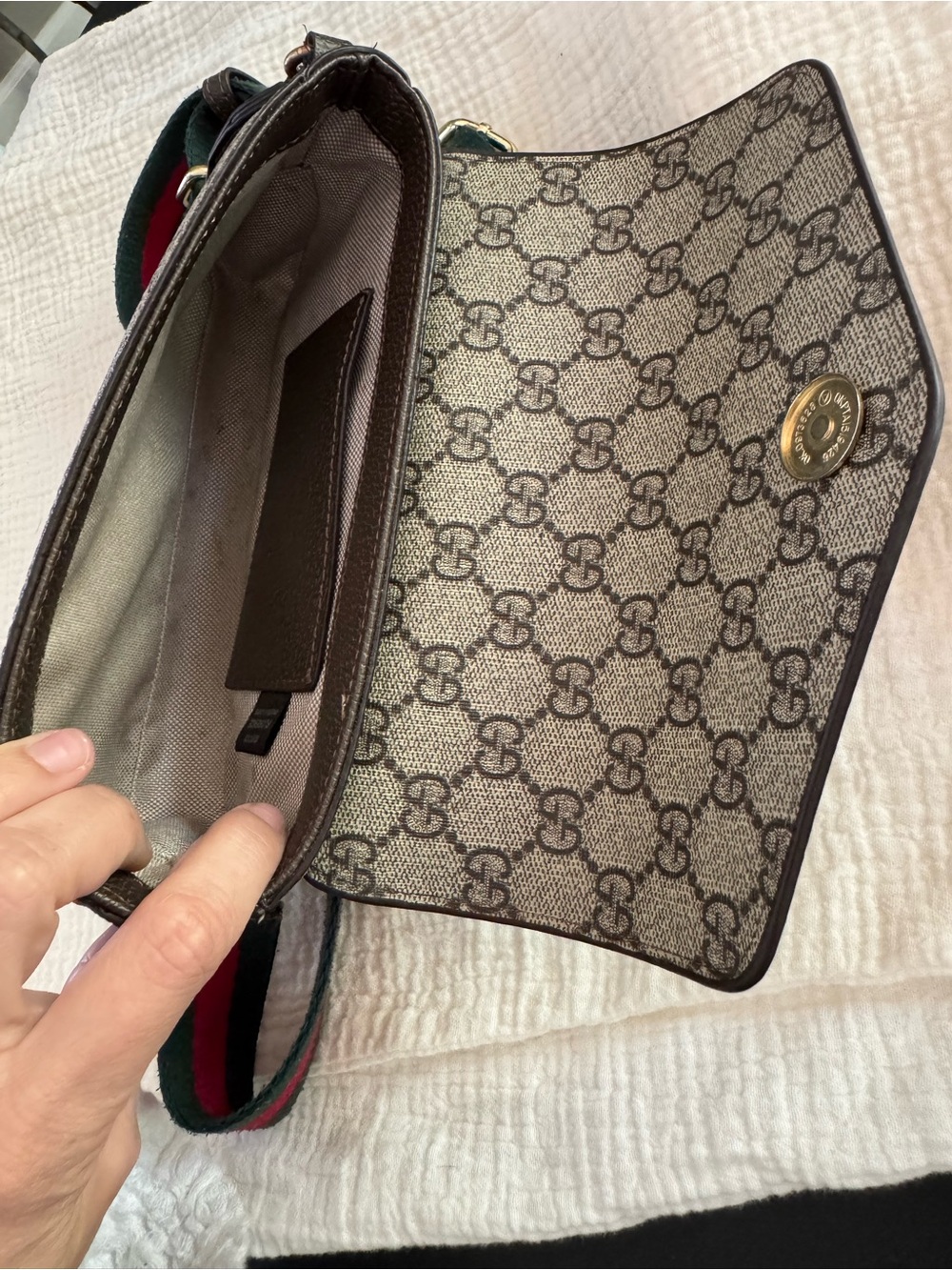 Gucci Beige Brown GG Supreme Crossbody with Green-Red Web Strap - Picture 6 of 6